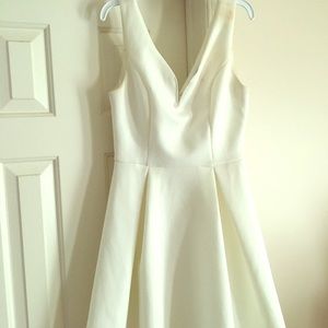 Dress V-Front/Back Zipper Back; pleated bottom